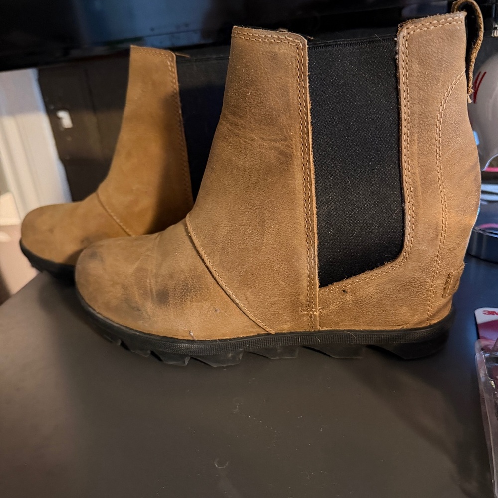 Sorel Women’s Joan Rhapsody Chelsea Wedge Boot